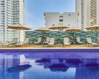 One Acapulco Costera - Acapulco - Bể bơi