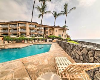 Oceanfront Kailua-Kona Townhome w/ Pool & Views! - Kailua-Kona - Pool