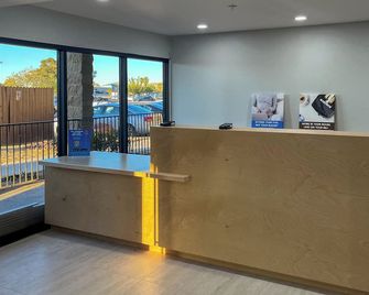 Studio 6 Victorville Green Tree Bvld - Victorville - Recepción