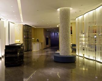 Atour Hotel Qingdao Olympic Sailing Cent - Qingdao - Lobby