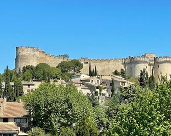 Charmant Studio Lumineux Avec vue Panoramique Proche du Centre Ville Historique - Villeneuve-lès-Avignon