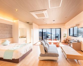 Livemax Resort Miyahama Onsen-Ocean - Hatsukaichi