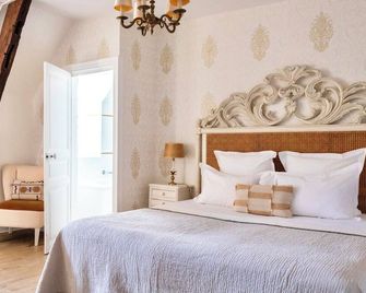 Hôtel du Mail - אנז'ה - חדר שינה