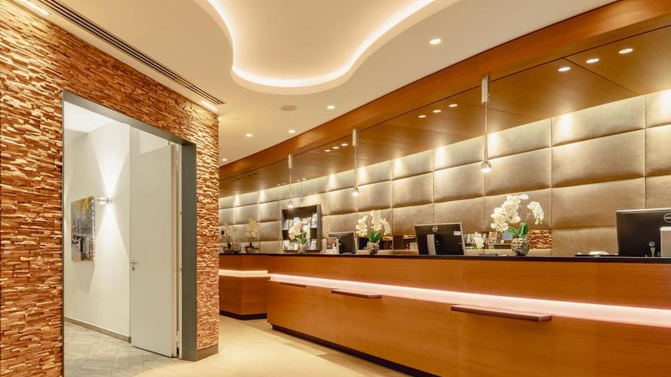 بلازا إن كولن بولهيم