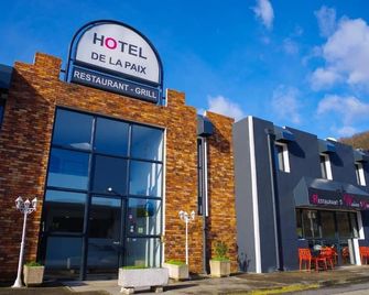 Hotel De La Paix Lyon Sud Givors - Givors - Edificio