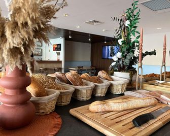 ibis Styles Nîmes Gare Centre - Nimes - Dining room