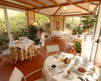 مارينيولا ريلاي آند تشارم - ريزيدنزا ديبوكه - فلورنس - مطعم