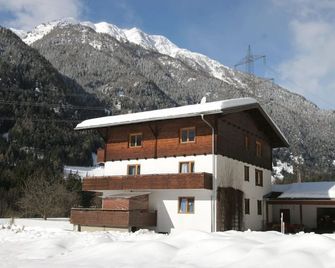 Apartment in Matrei Near Ski Slopes - Hopfgarten in Defereggen - Gebouw