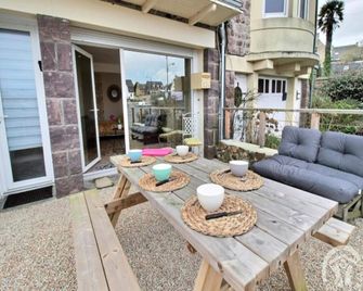 De la jetee - Ploubazlanec - Patio