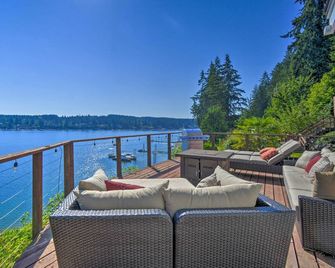 Waterfront Gig Harbor Home w/ Furnished Deck - Gig Harbor - Balcone