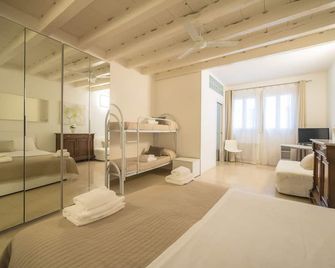 Academia Residence - Bérgamo - Habitación