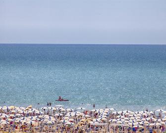 Hotel Katja - Bibione - Beach