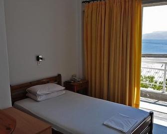 Nora Hotel - Sitia - Bedroom