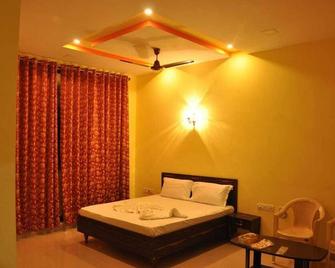 Hotel Pride Residency - Devrukh - Habitación
