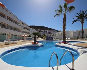 Apartment Azahara Sunrises, Los Cristianos - Arona - Pool