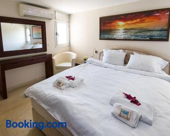 Ha-aliya Sea View - Naharia - Slaapkamer