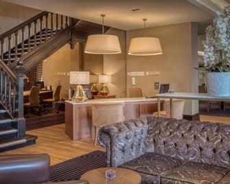 هوتل كوليسيو - Stirling - ردهة