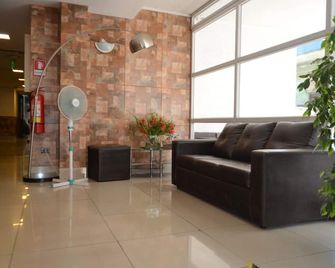 Stgo centro, Departamentos Amoblados Paz - Santiago - Lobby