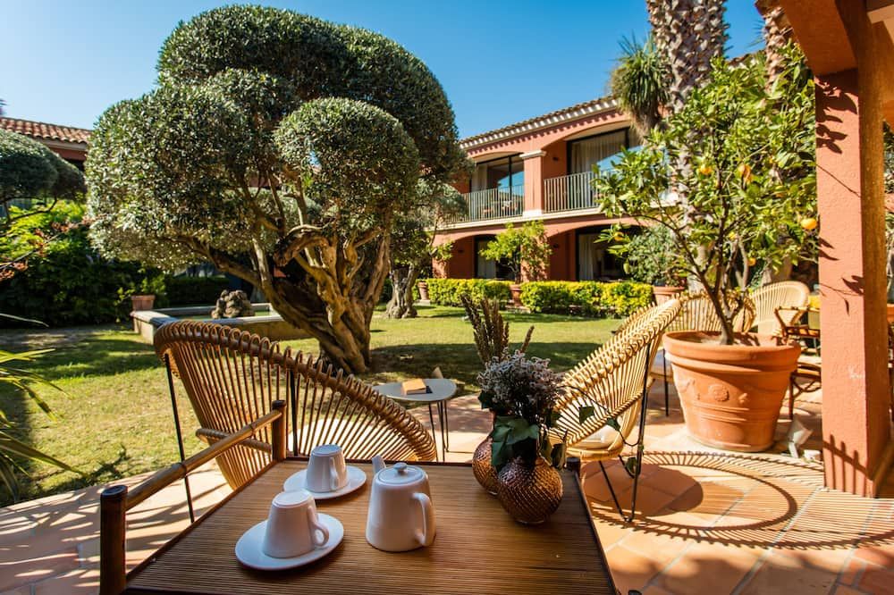 Villa Duflot Hôtel & Spa Perpignan - Perpignan - Patio