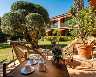 Villa Duflot Hôtel & Spa Perpignan - Perpiñán - Patio
