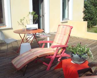 The Room Of Meunier Swimming Pool - Laiz - Patio