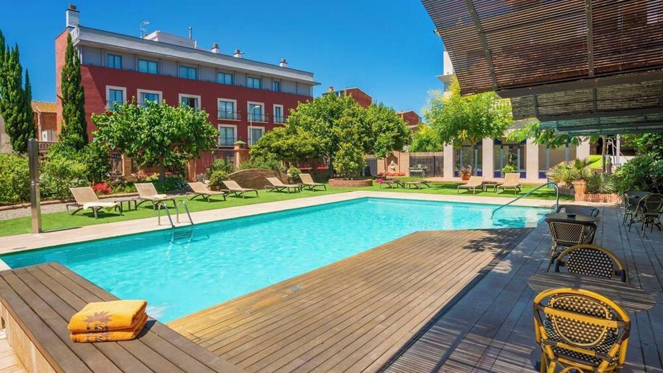 Apartaments Suites Sant Jordi