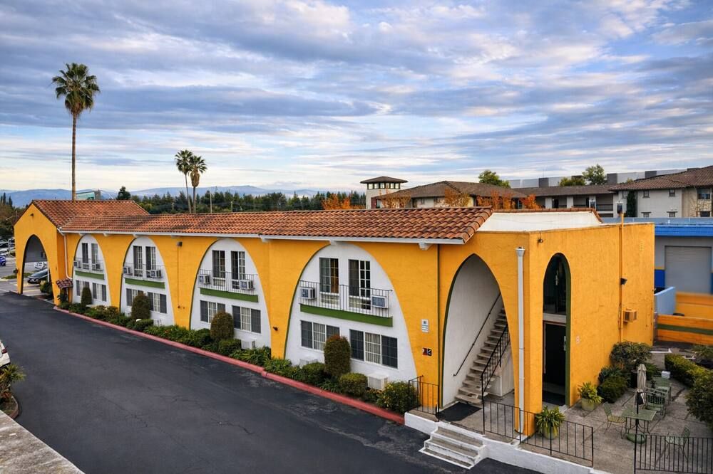 Granada Inn