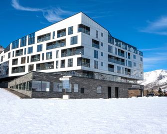 Hôtel VoulezVous by Les Etincelles - Tignes - Building