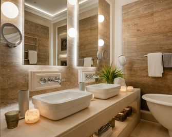 Santavenere Hotel - Maratea - Bathroom