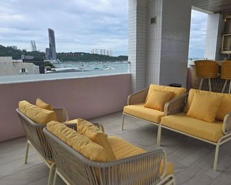 마이크 호텔 - 파타야 - 발코니