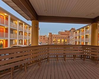 The Cook - Prime Stadiumside Gated Condo - Tallahassee - Balcony