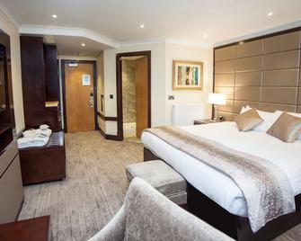 Ramada by Wyndham Birmingham Solihull - Solihull - Schlafzimmer