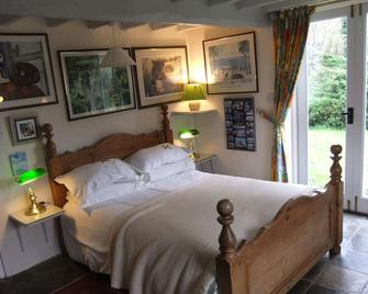 Old detached stone cottage in Shakespeare country - Alcester - Bedroom
