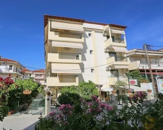 Hotel Anastasia - Chaniotis - Building
