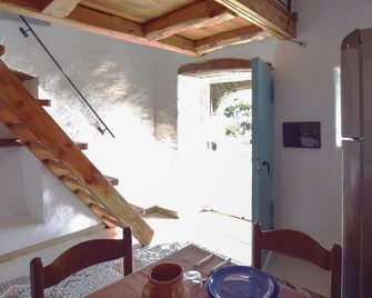1 Bedroom Cozy Home In Longobardi - Longobardi
