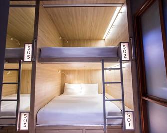 H-ostel Bali - Kuta - Yatak Odası