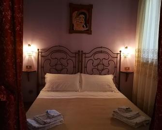 La Baronessa B&B - Riposto - Habitación