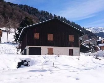Chalet familial calme pour 7/8 pers, 3 chambres, proche des pistes, bien équipé et animé, 2 étoiles - FR-1-342-212 - Beaufort - Bâtiment