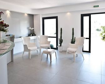 Residence Hoteliere En Aparte - Porto-Vecchio - Salon