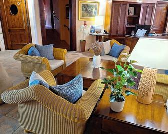 Hotel Il Vecchio Mulino - Arbatax - Living room