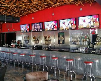 Motel 6-Brownsville, Tx North - Brownsville - Bar