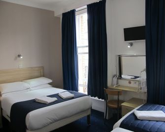 Alhambra Hotel - London