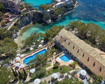 Hotel Petit Cala Fornells - Peguera - בניין