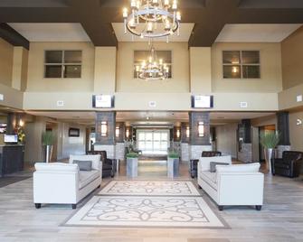 Pomeroy Inn & Suites at Olds - Olds - Lobby