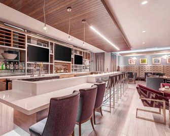 Hilton Garden Inn Toronto/Brampton West - Brampton - Bar
