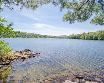 Pikes Point on Newfound Lake - Bristol - Vista del exterior