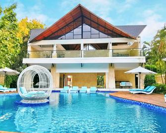 Kumpul Kumpul Villa Seminyak - Chse Certified - Kuta - Pool