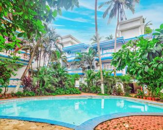 Hiline Hotels & Resorts - Baga - Piscina