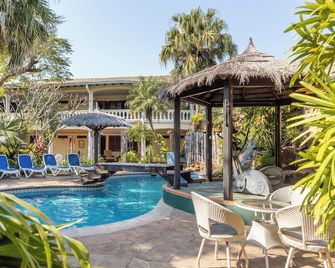 Paramanta Lifestyle Hotel - אסאנסיון - בריכה