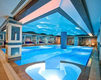 โรงแรม Sentido Kamelya Selin - มานาฟกัต - สระว่ายน้ำ